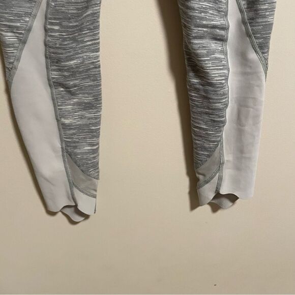 Lululemon Wunder Under Crop II *Scallop 23"- Space Gray- Size 4 - Picture 5 of 9